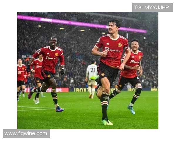 利物浦新援哈兰德在德甲大放异彩，狂轰九球助球队登顶积分榜