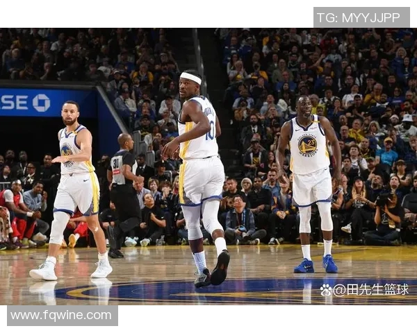 勇士全队缺阵仍胜灰熊，库里发威