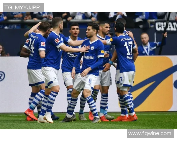 沙尔克04客负法兰克福，遭遇惨淡战绩难解困局