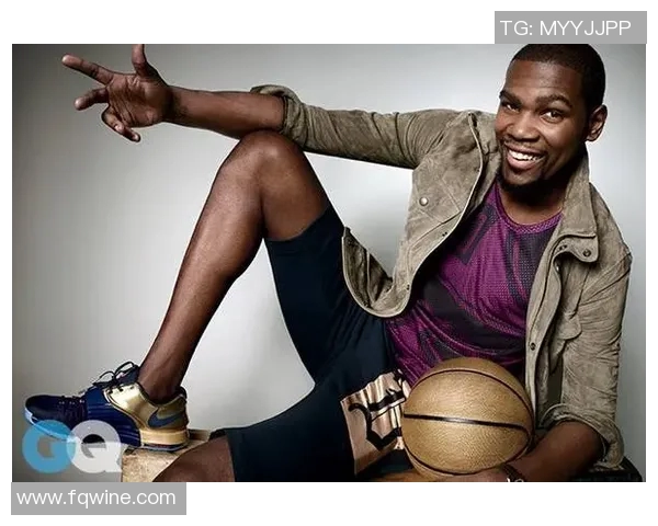 勇士主帅凯文·杜兰特宣布退役,结束13年NBA生涯 勇士主帅凯文·杜兰特宣布退役,结束13年NBA生涯